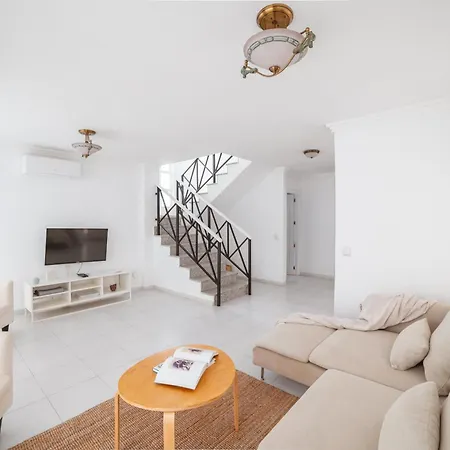Villa Fariones Tias