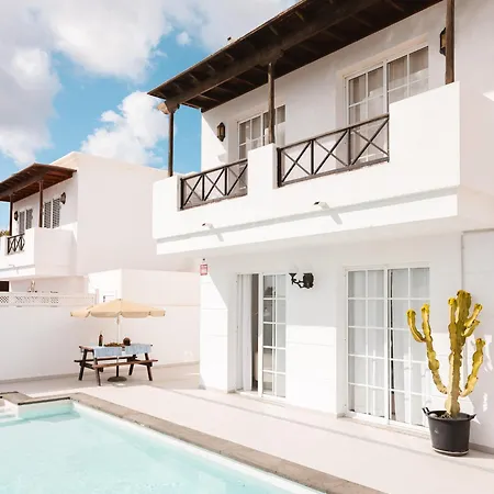 ヴィラ Fariones ティアス