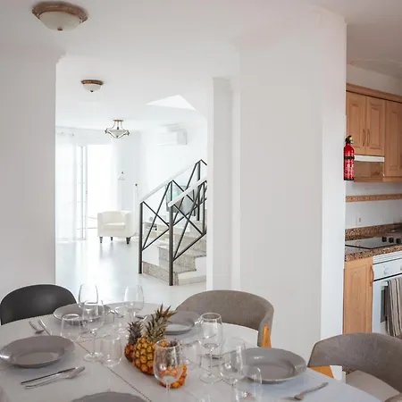 ヴィラ Fariones ティアス