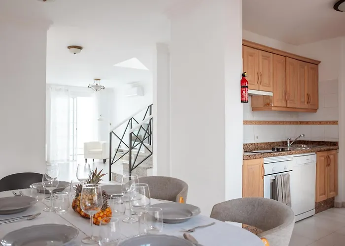 Fariones 别墅 蒂亚斯