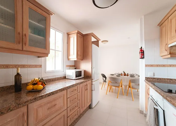 Fariones 别墅 蒂亚斯